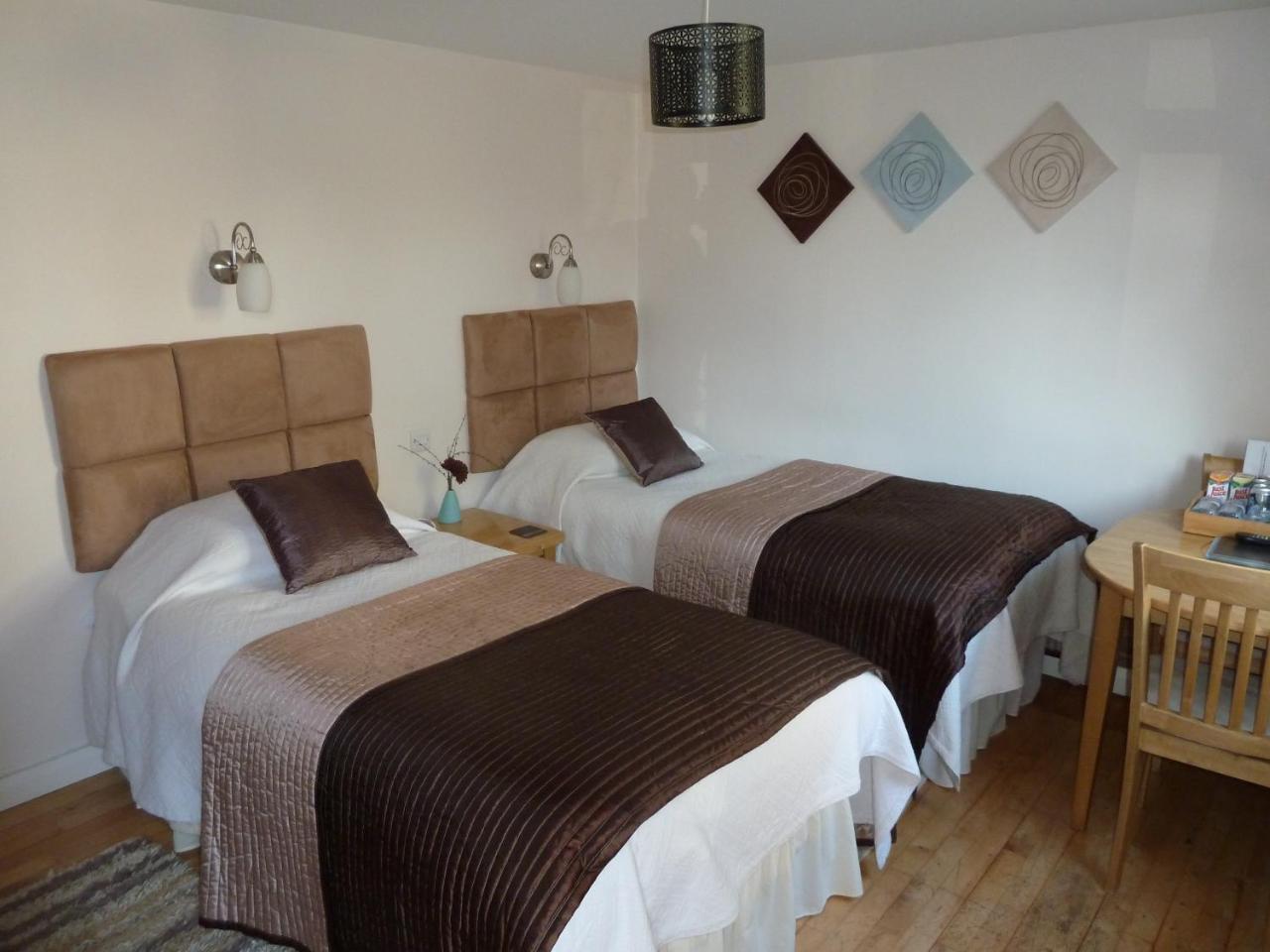 The Willows Guest House Takeley Zewnętrze zdjęcie